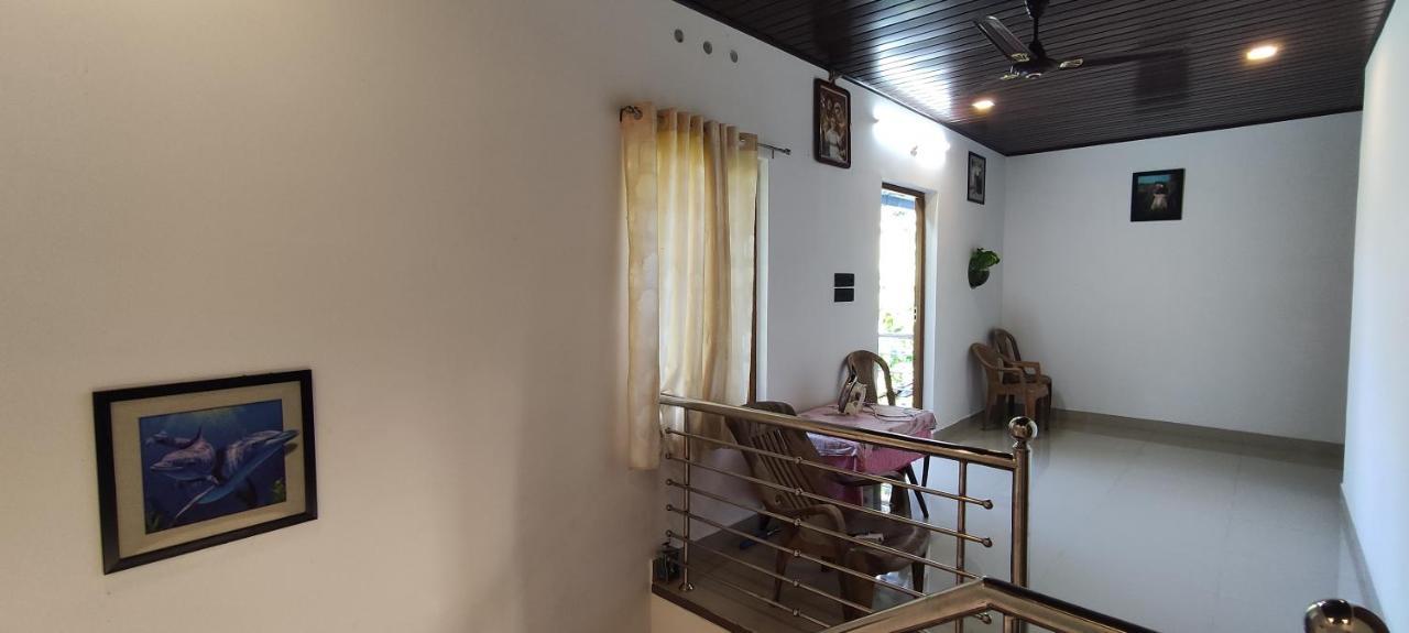 Soly'S Villa Homestay Munnar Bagian luar foto