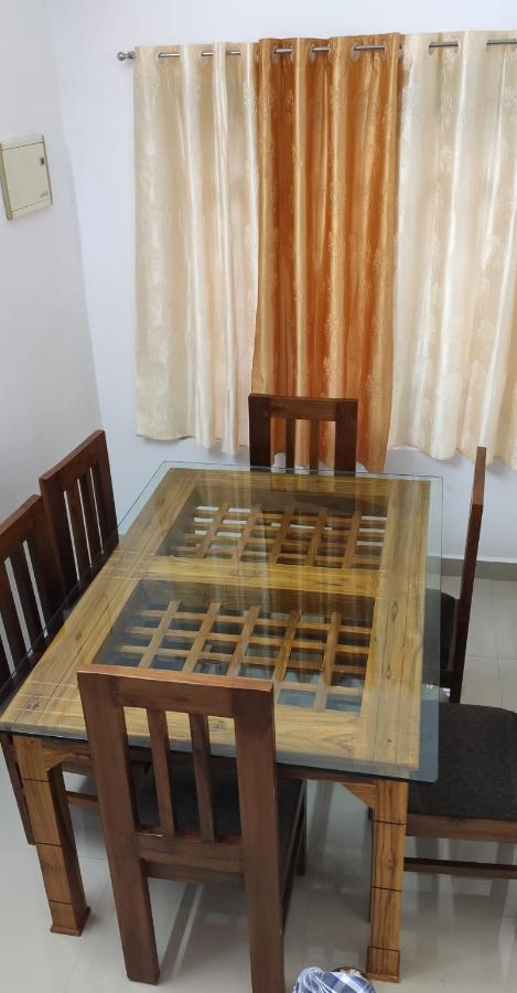 Soly'S Villa Homestay Munnar Bagian luar foto